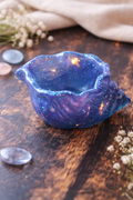 ✧ Dekoschale „Fluorit-Nacht“ – handgegossene Muschelschale aus Epoxidharz
